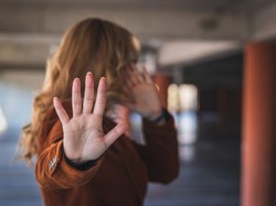 Dość zamiatania sprawy pod dywan: Polityczka CDU podniosła problem nękania kobiet przez mężczyzn ze środowisk migracyjnych