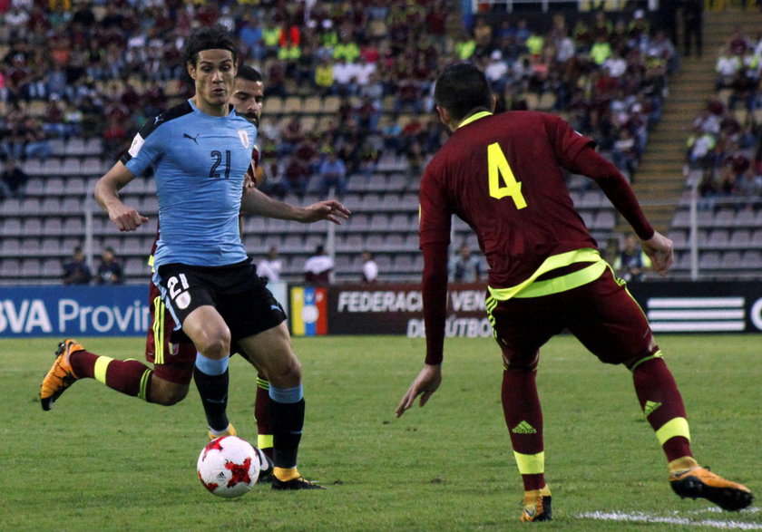 Soccer Football - 2018 World Cup Qualifiers - Uruguay v Bolivia