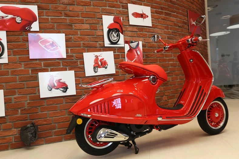 Nowa Vespa 946 w specyfikacji RED