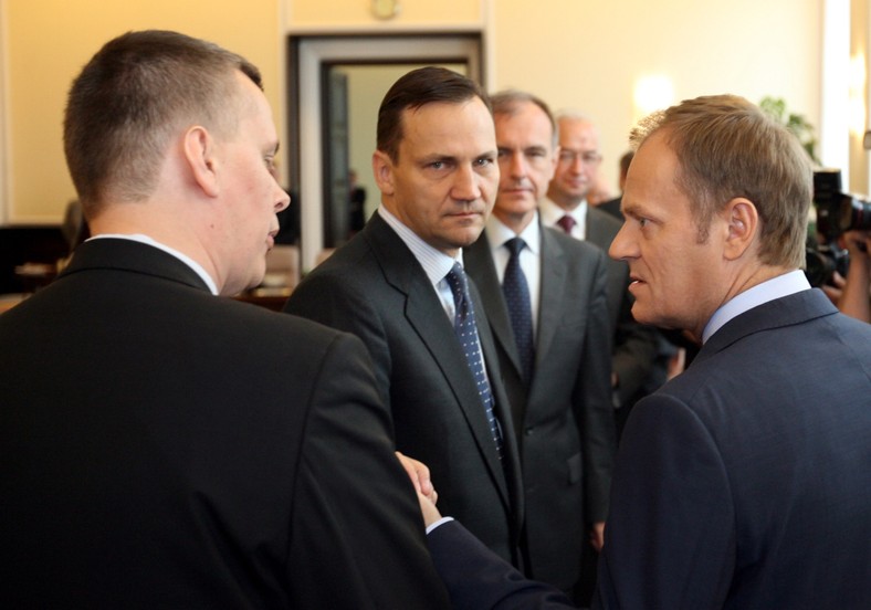 Donald Tusk, Tomasz Siemoniak i Radosław Sikorski w 2011 r.