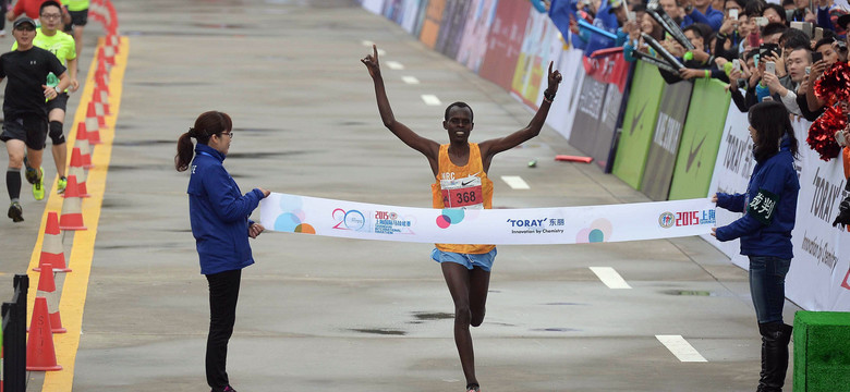 Kenijskie małżeństwo chce wygrać maraton w Paryżu