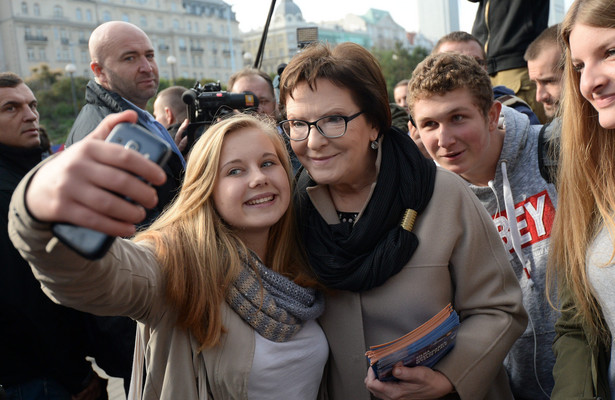 Kopacz odpowiada PiS: Dotrzymam słowa, ale po wyborach