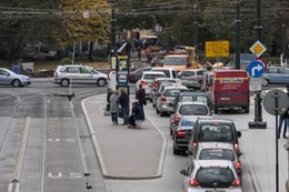 Zakaz wjazdu do centrów miast. Nawet małe gminy chcą wyrzucać samochody