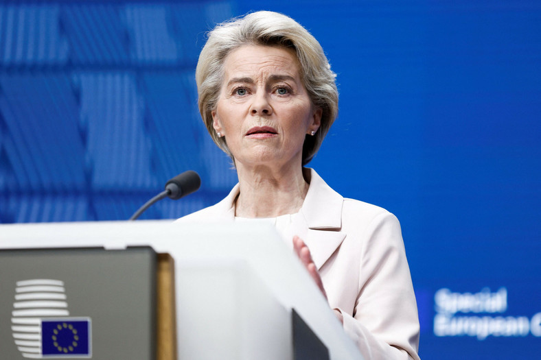 Przewodnicząca Komisji Europejskiej Ursula von der Leyen na konferencji prasowej po szczycie UE w Brukseli, 9 lutego 2023 r.