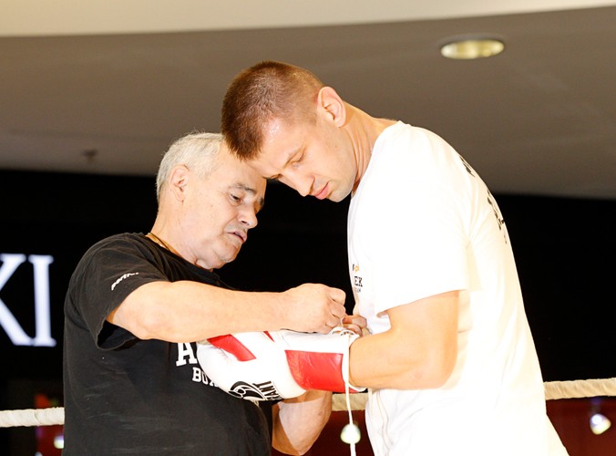 Tomasz Adamek i jego trener