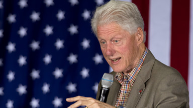 Bill Clinton spędzi jeszcze jedną noc w szpitalu