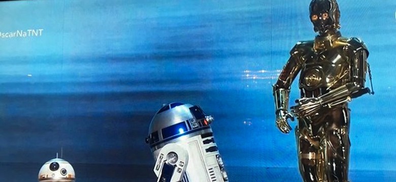 "Gwiezdne wojny" na Oscarach, czyli jak BB-8, R2D2 i C-3PO brylowały na czerwonym dywanie [WIDEO]