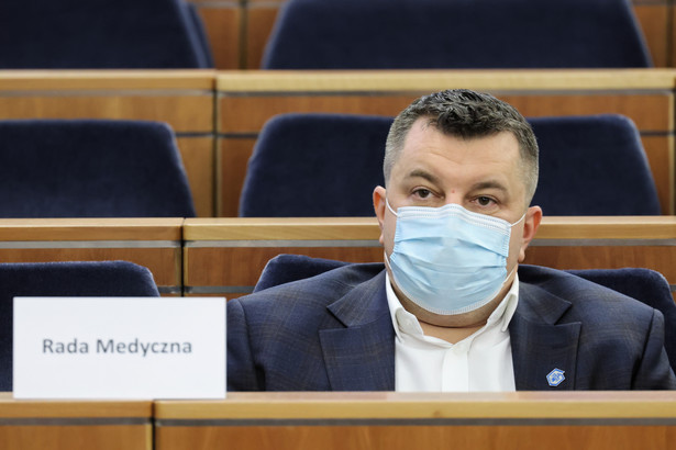 Członek Rady Medycznej do spraw COVID-19 przy Prezesie Rady Ministrów dr n med. Artur Zaczyński