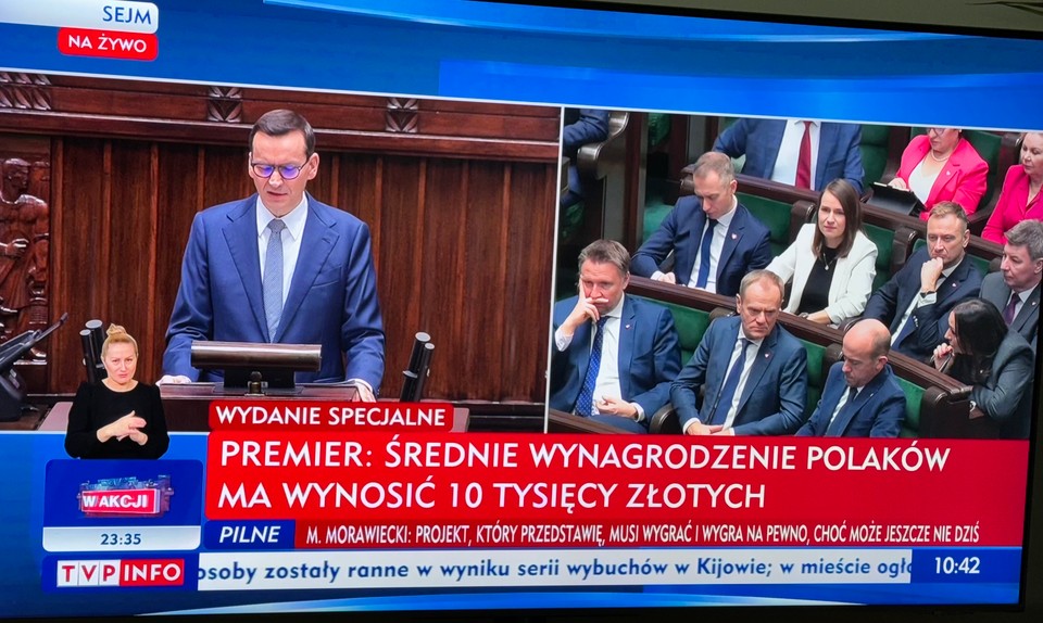 Tak TVP Info i TVN24 pokazywały exposé Mateusza Morawieckiego 