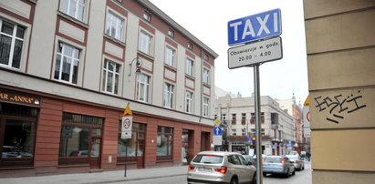 Nowe postoje taxi, ale nie na Piotrkowskiej