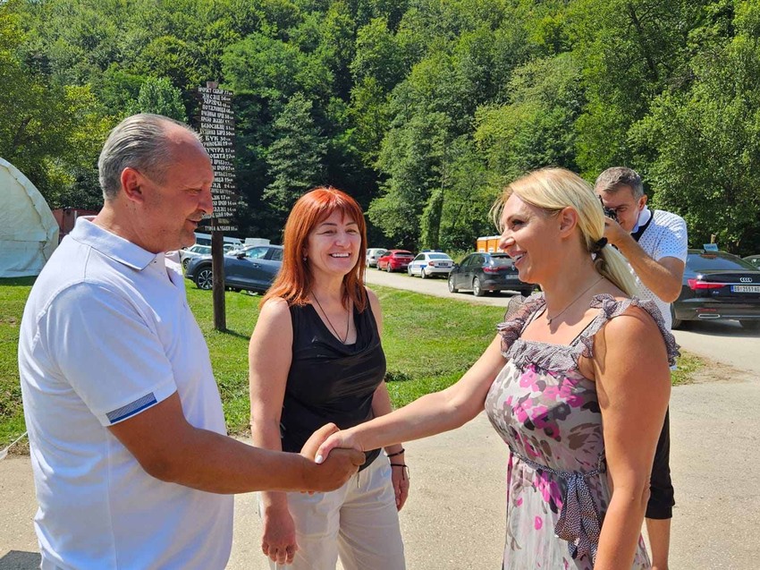 Jelena Tanasković u Žagubici sa poljoprivrednicima