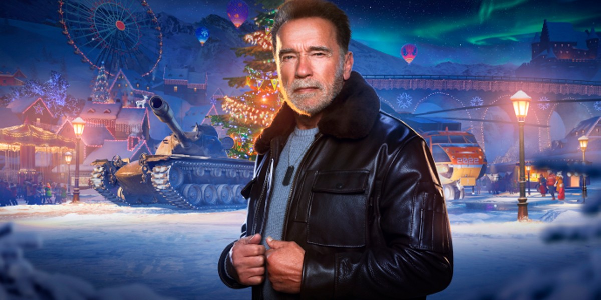 Arnold Schwarzenegger dowódcą czołgu.