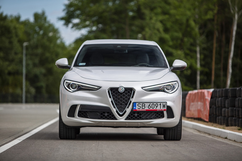 Alfa Romeo Stelvio Quadrifoglio - ekstraklasa szybkich SUV-ów