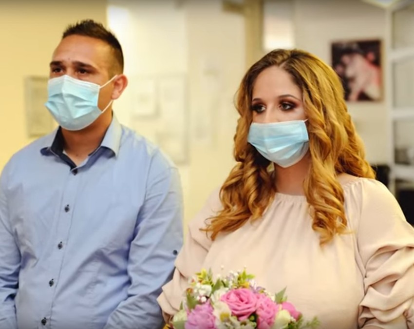 Sandra i Stefan i njihovo venčanje pod maskama