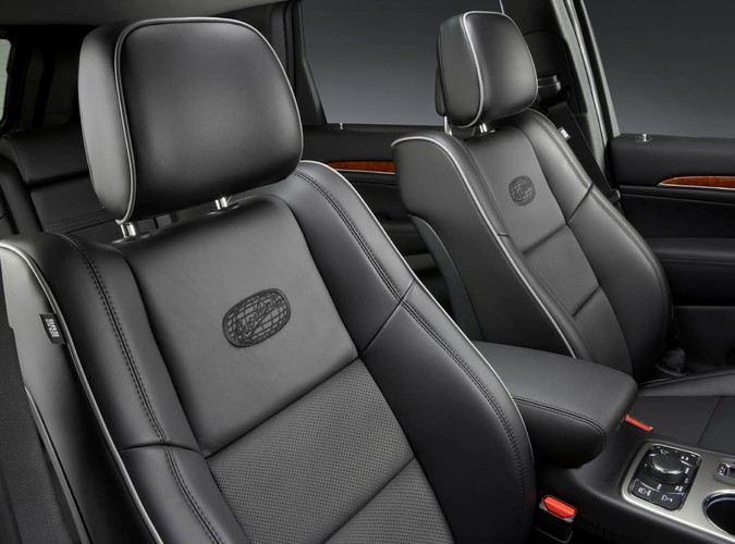 Jeep to ikona samochodów 4x4. Teraz słynna marka nabiera sił pod skrzydłami Fiata. W Polsce pojawiły się właśnie nowości amerykańskiej legendy bezdroży - oto Jeep Wrangler Unlimited i Jeep Grand Cherokee...