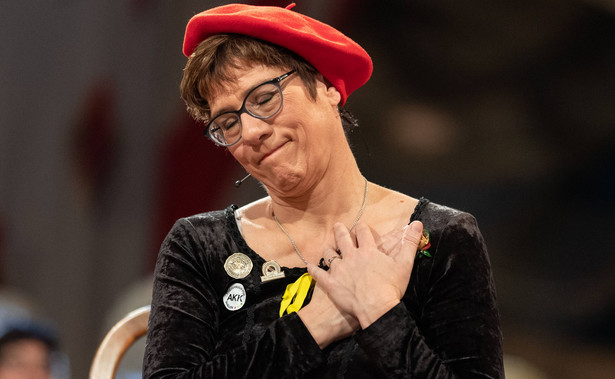 Afera "transfobiczna" w Niemczech. Lewica krytykuje szefową CDU za żart o toaletach dla trzeciej płci