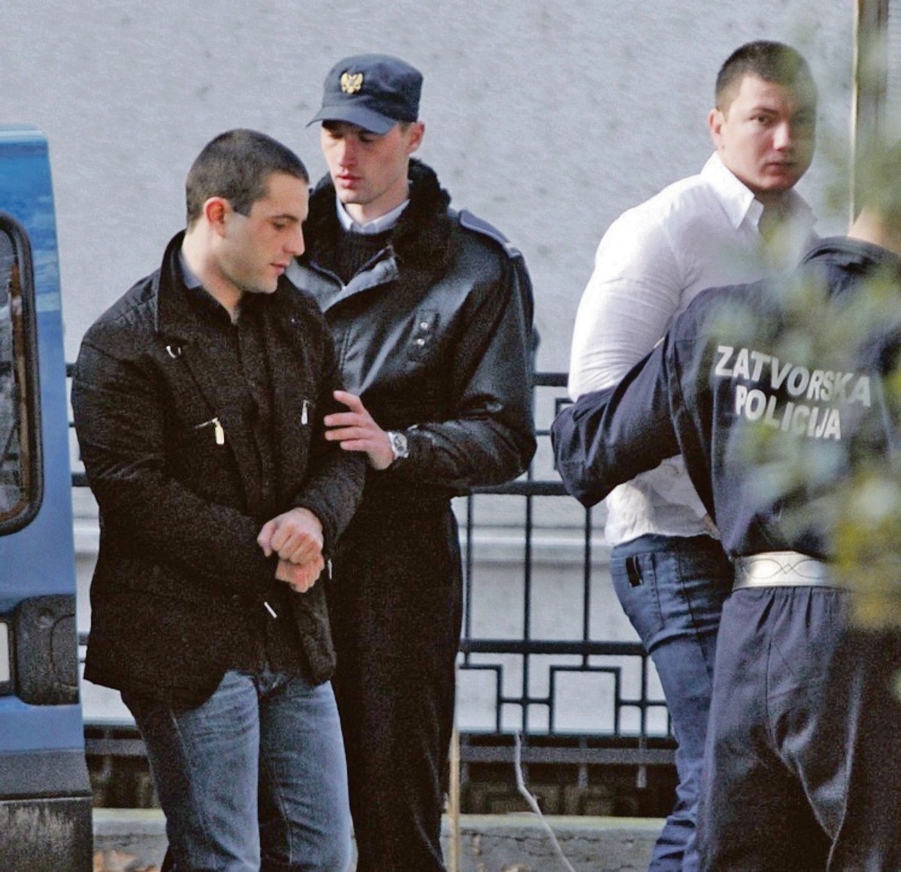 ROGANOVIĆ U STRAHU Crnogorski kriminalci beže u Srbiju nakon zločina, a ...