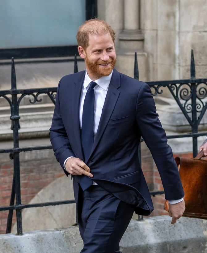 Princ Hari ispred suda u Londonu