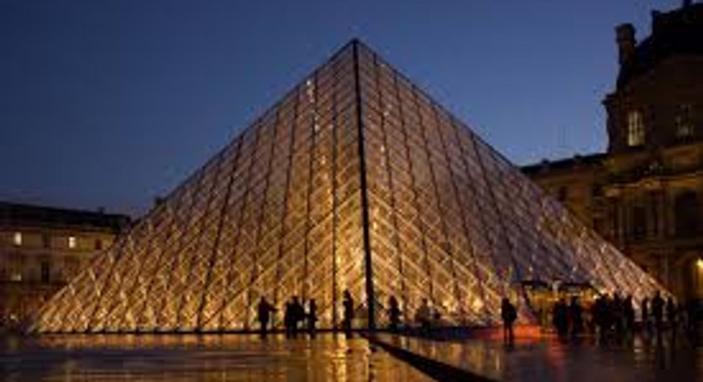 ___5124113___https:______static.pulse.com.gh___webservice___escenic___binary___5124113___2016___6___7___21___Louvre+museum