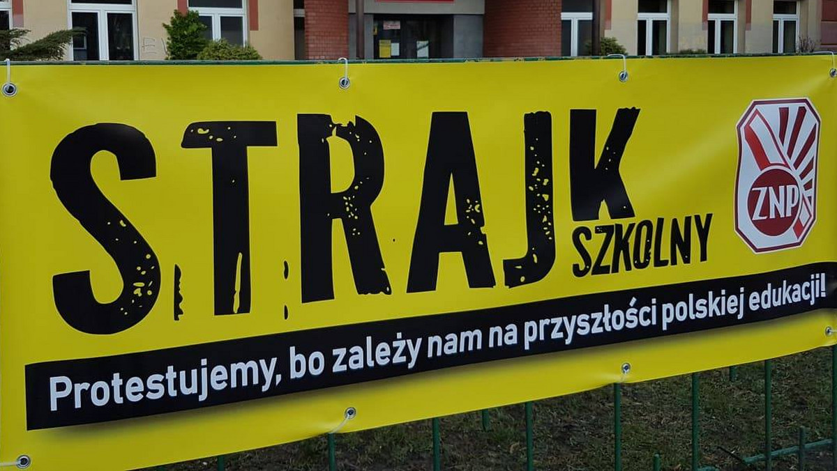 Kraków: Strajk nauczycieli. Studenci i uczniowie musieli opuścić bursę
