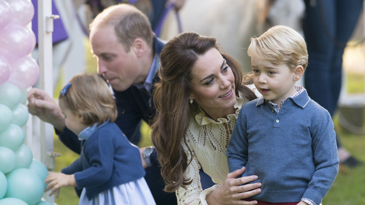 Na łamach brytyjskiego dziennika "The Sun" pojawiła się sugestia, że brytyjska para książęca poczęła trzecie dziecko podczas wizytacji w Polsce.
