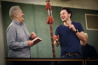 „Miarka za miarkę”: Opowieść o władzy i moralności