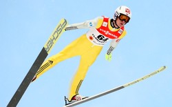 Narciarskie MŚ w Lahti: Rywal Kamila Stocha "rozmawia" ze swoimi... kombinezonami