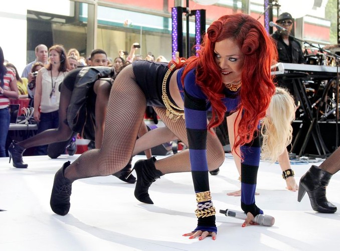 Najseksowniejsza Ziemianka: Rihanna w gorących odsłonach