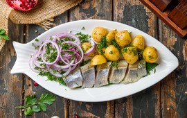 pyszne-sledzie-pocztowe-polecaja-sie-na-obiad-idealne-do-goracych-ziemniakow