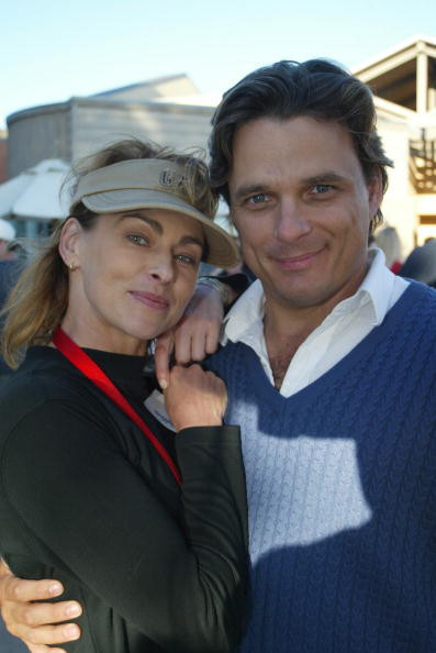 Joanna Pacuła i Damian Chapa podczas charytatywnego eventu golfowego w Santa Barbara w 2002 r. 