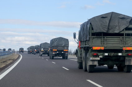 Wojskowe pojazdy na drogach. Armia wyjaśnia, o co chodzi