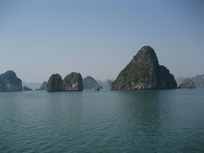 Nowe Cuda Natury - Zatoka Halong Fot. flickr/azwegers