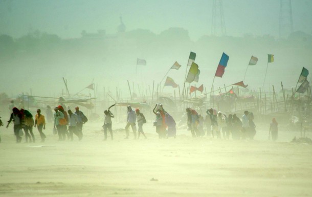 Dust Storm Hits Allahabad, India