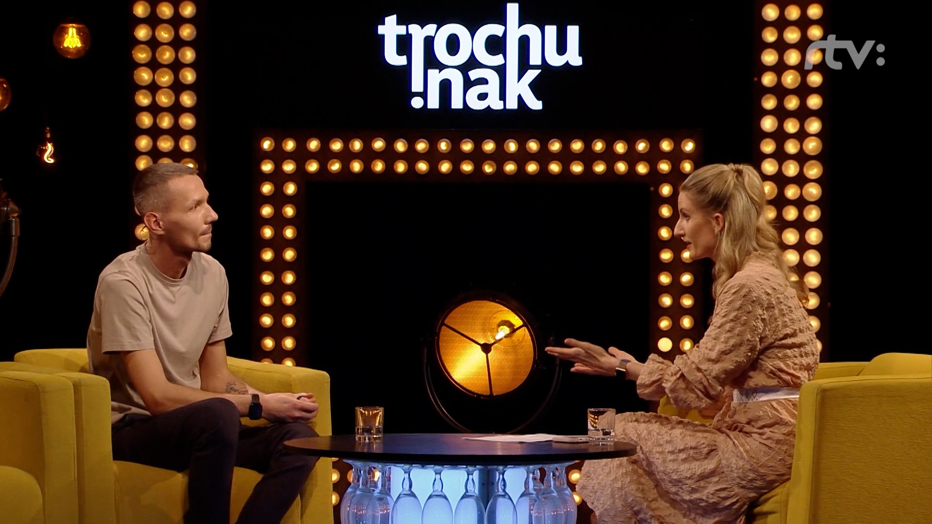 Talkšou Trochu inak s Adelou.