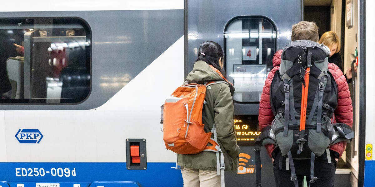 Podróże PKP Intercity mają być tańsze niż dziś, a ceny wrócą do poziomów sprzed styczniowej podwyżki.