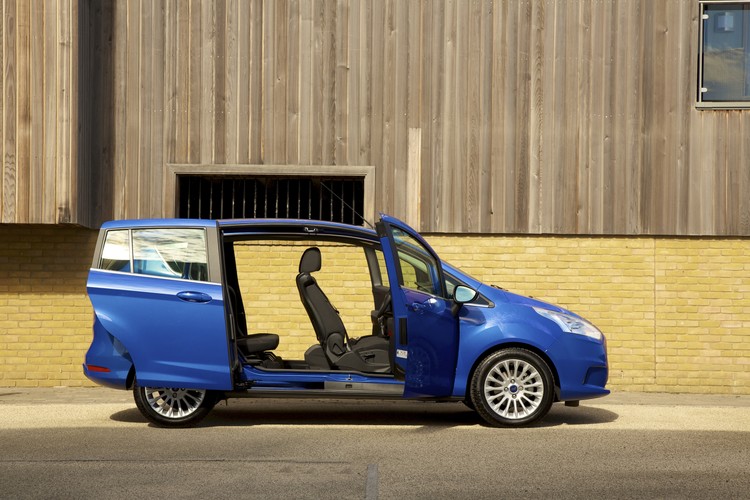 Ford b-max napędzany silnikiem 1.0 EcoBoost
