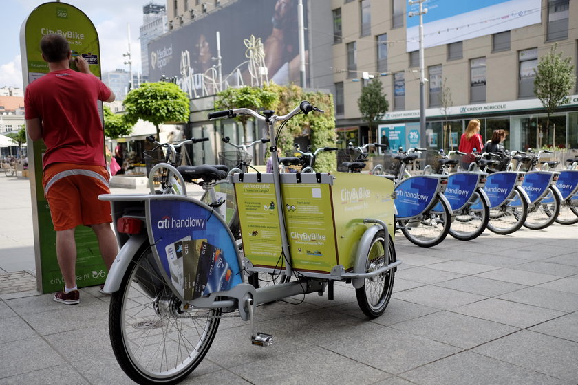 Katowice. Nowe stacje rowerowe i przewodnik rowerowy po Katowicach