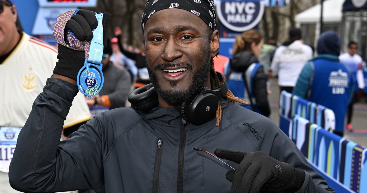 I Have Stage 4 Cancer. I’m Also Living My Broadway Dreams and Running a Half Marathon (B1)