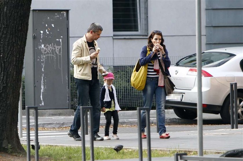 Dereszowska z rodziną na lodach. Foto