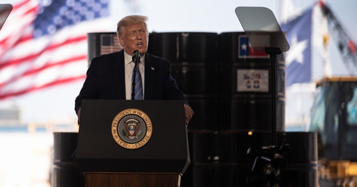 Drastyczne spadki cen ropy naftowej. W USA są najniższe od czterech lat