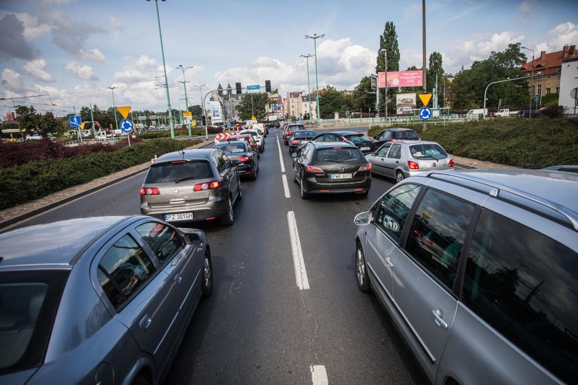 Korki na rondzie Śródka przez remont