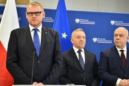 Ważą się losy prezesa PKO BP. Paweł Gruza już pół roku czeka na zielone światło z KNF