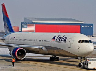 Amerykańska Delta idzie na ratunek Boeingowi