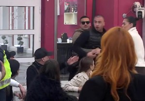 Viktor se zaleteo na Asmina