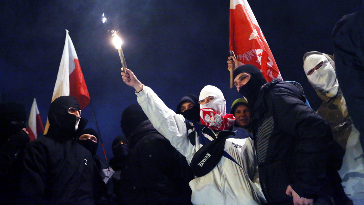 Zamieszki i bijatyki w Warszawie podczas Święta Niepodległości nie umknęły uwadze rosyjskich mediów. Tamtejsi dziennikarze podkreślają, że w Polsce świętowano dzień ogłoszenia niezawisłości od: Rosji, Prus i Austrii.