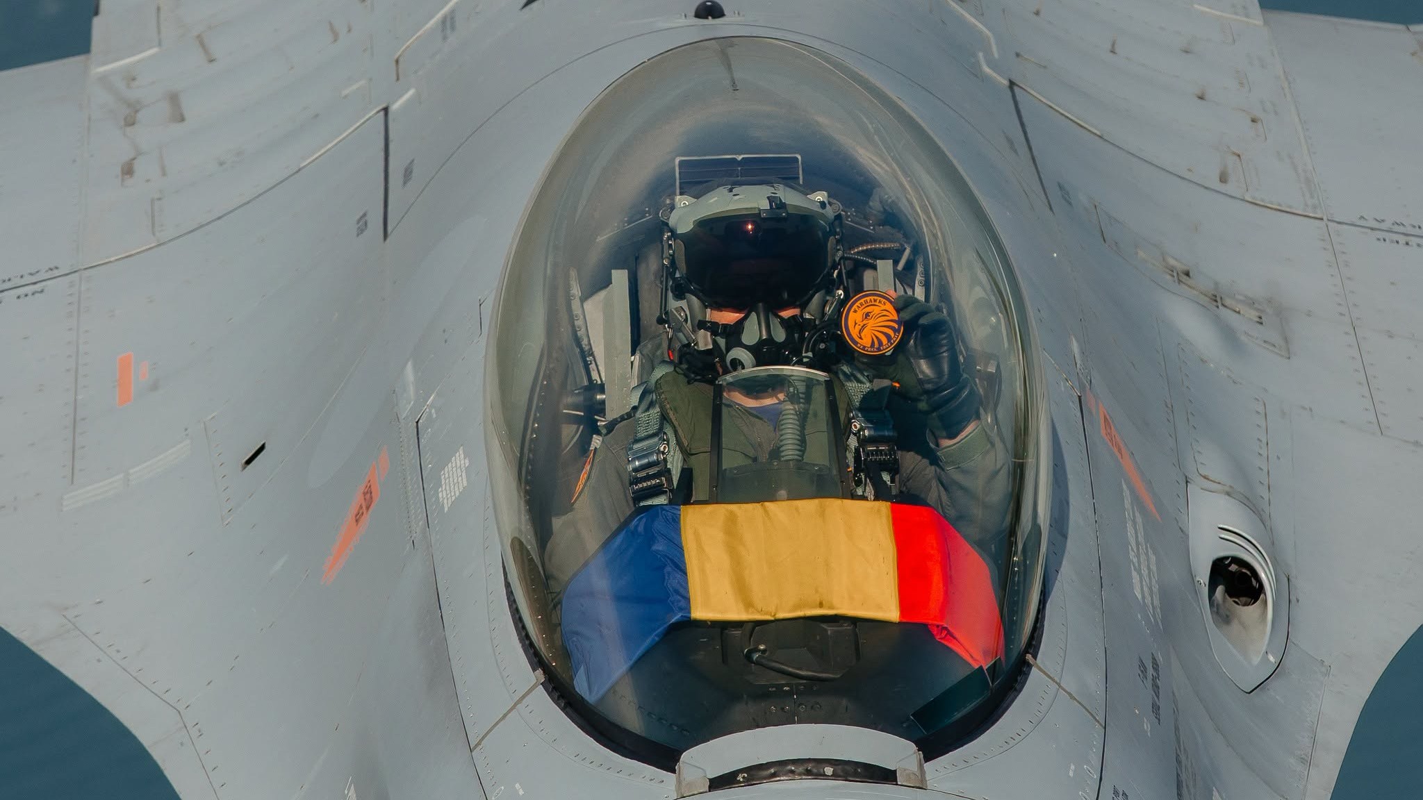 Armata are nevoie de zeci de piloți. Ce calități sunt necesare și de câți ani de pregătire e nevoie pentru a ajunge la manșa unui avion de luptă