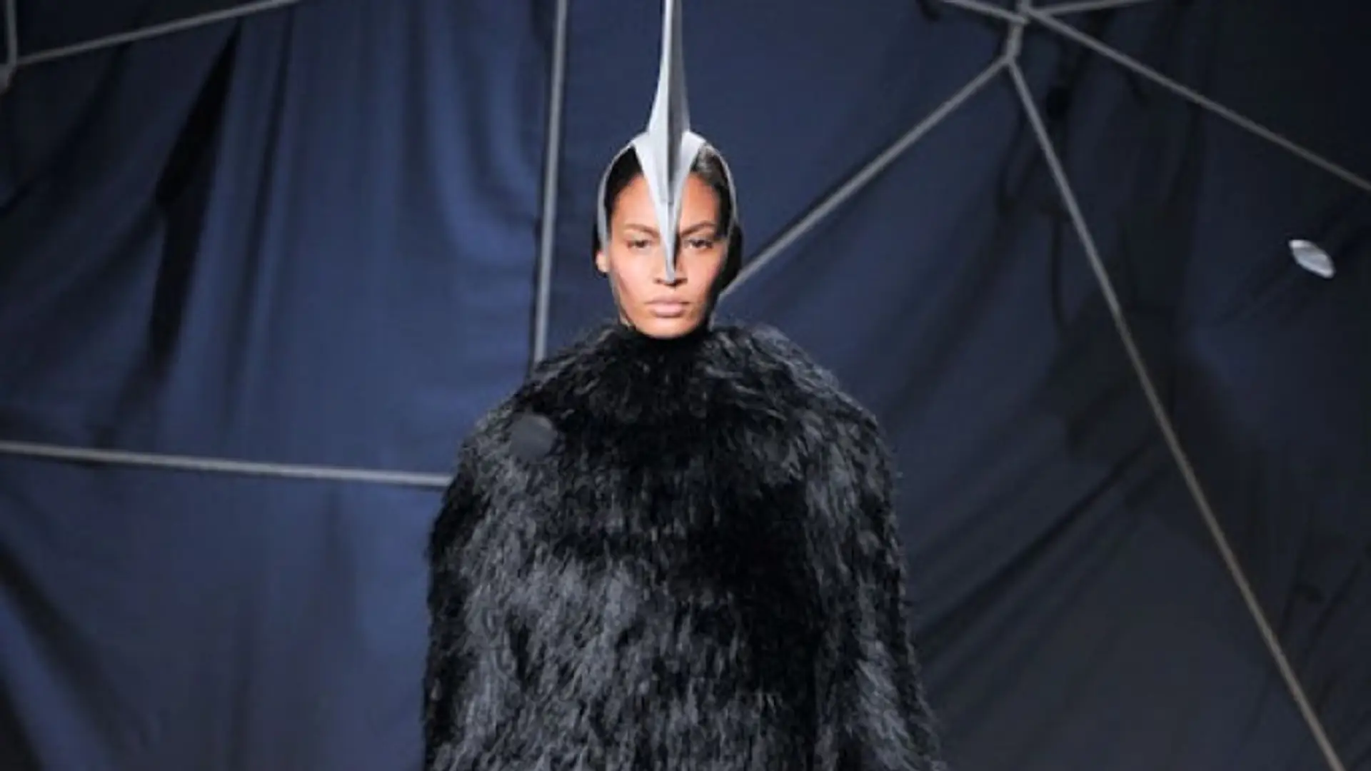 Gareth Pugh: jesień-zima 2012/2013