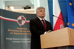 Konkurencja dla Macierewicza? Rusza komisja w sprawie Smoleńska