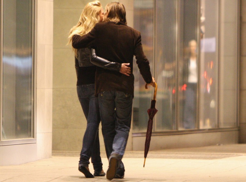 Ebi i Thirza na romantycznym spacerze