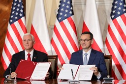 Morawiecki i Pence podpisali deklarację w sprawie bezpieczeństwa sieci 5G